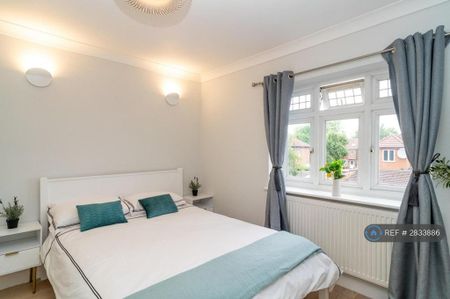 2 bedroom flat to rent - Photo 3