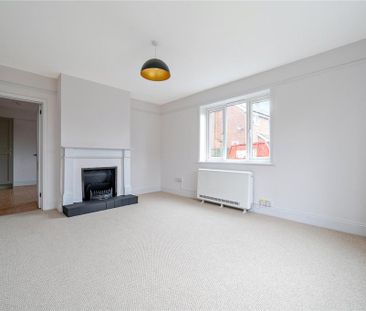 4 bedroom semi-detached house to rent - Photo 3