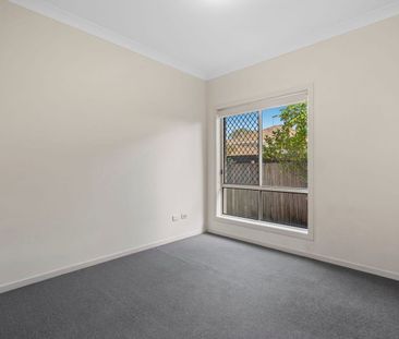 Huge Family Home in Stretton School Catchment - Photo 3