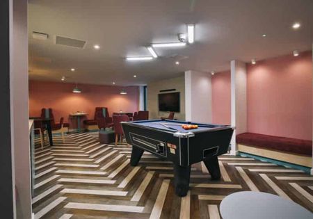 Silver En Suite - Photo 2