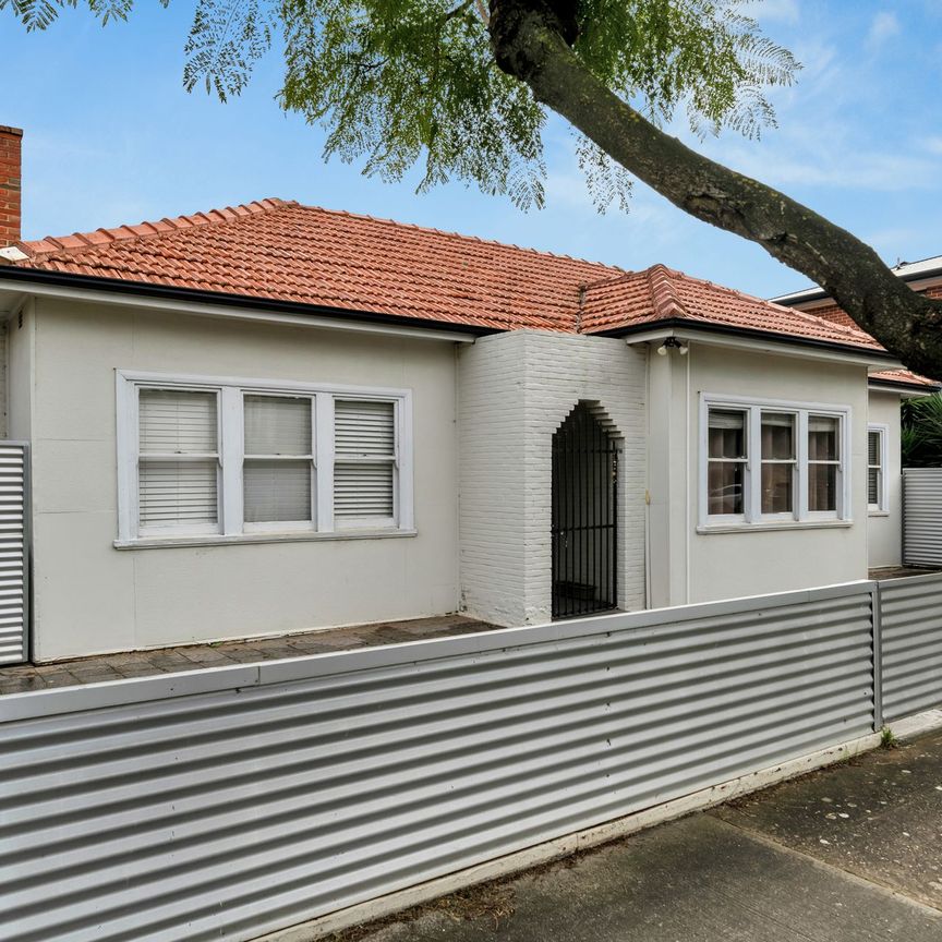 Family Friendly Home - Photo 1