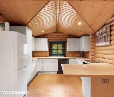 3 bedroom chalet to rent - Photo 1