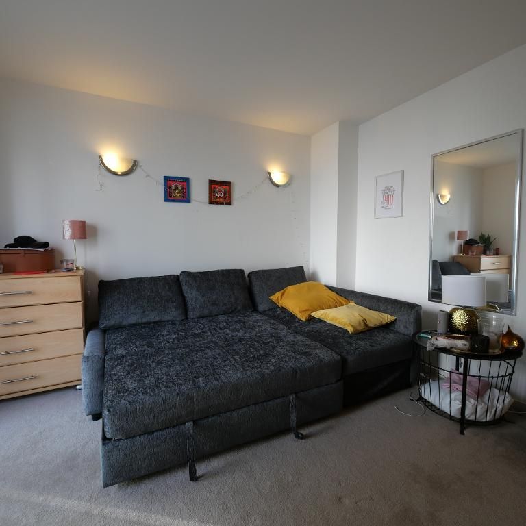 Studio | £410 pw - Photo 1