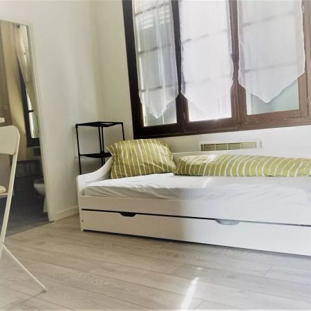 A LOUER STUDIO MEUBLE PROCHE DE LA GARE ST QUENTIN 02100 - Photo 4