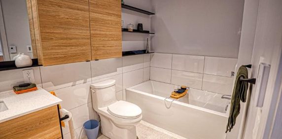 2 CH - 1 SDB - Montreal - $2,150 /mo - Photo 2