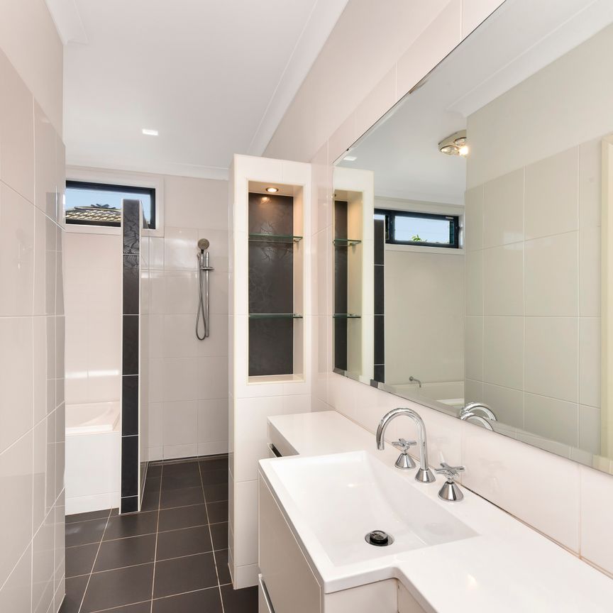 14 Hooper St, New Lambton NSW 2305 - House For Rent | Domain - Photo 1