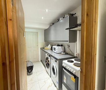 Room in a Shared House, Wyvenhoe Road, HA2 - Photo 5