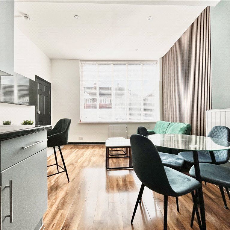 Whitton Dene, Isleworth, TW7 7NE - Photo 1