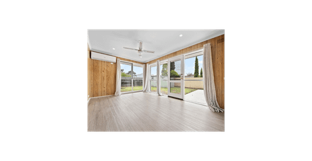 A Charming Country-Style Home with a Lush - Photo 2