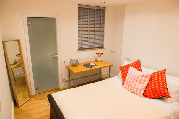 Bernard St, Swansea, SA2 - Photo 1