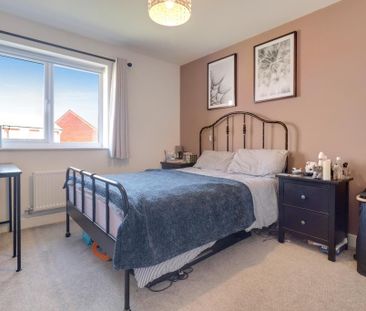 2 bedroom semi-detached house to rent - Photo 4