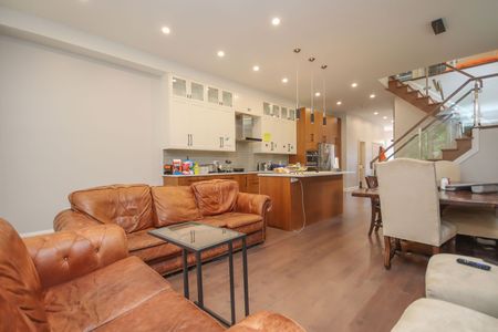 For Lease - 165 WESLEY Avenue, Westboro - Hampton Park, Ontario - Photo 2