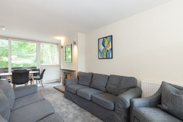 Horwood Close, Headington - Photo 1