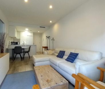 Piso de alquiler en Rambla Castell, La Geltrú - Sant Jordi - Photo 2