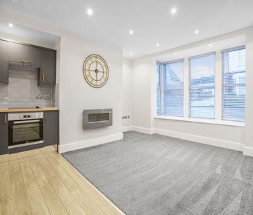 3 bedroom terraced house to rent - Photo 6