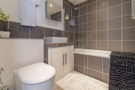 1 Bed Flat, Shirland Road, W9 - Photo 5