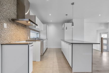 Nouveauté sur le marché Appartement à louer - Laval (Chomedey) (Carrefour Saint-Martin) - Photo 2