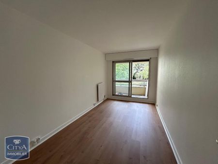 Location Appartement 3 pièces 69m² PARIS 12ème - Photo 2