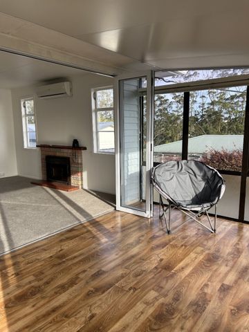 Peaceful Coastal Living with Gorgeous Harbour Views - Photo 2