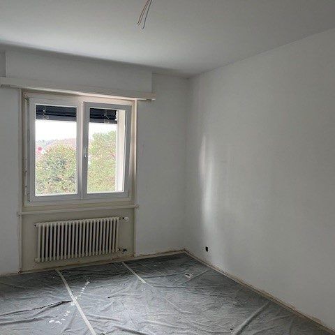 Appartement de 4 pièces entièrement rénové au 2ème étage - Foto 2