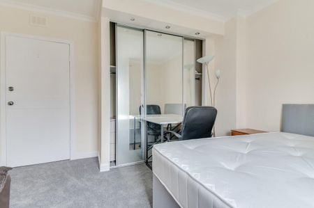 2 bedroom ground floor flat to rent - Photo 5