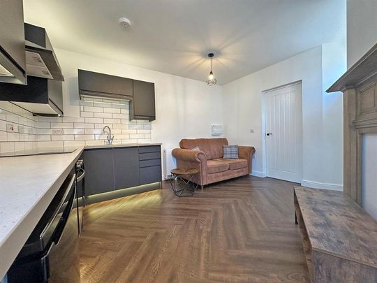 1 bedroom flat to rent - Photo 1