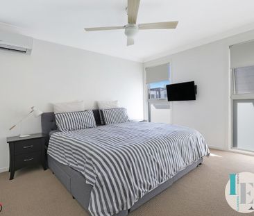 Stylish & Spacious Three-Bedroom Townhouse in Prime Location - Photo 2