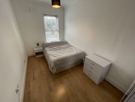 1 bedroom in a house share to rent - Photo 5