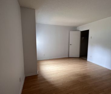 Rue Paul-Comtois, H4N 3H9, Montréal - Photo 1