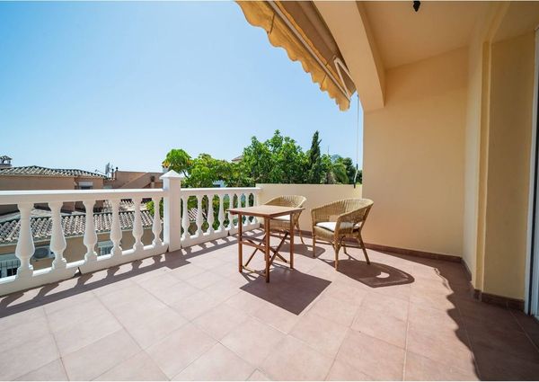 3 bedroom luxury Villa for rent in Marbella Del Este, Andalusia