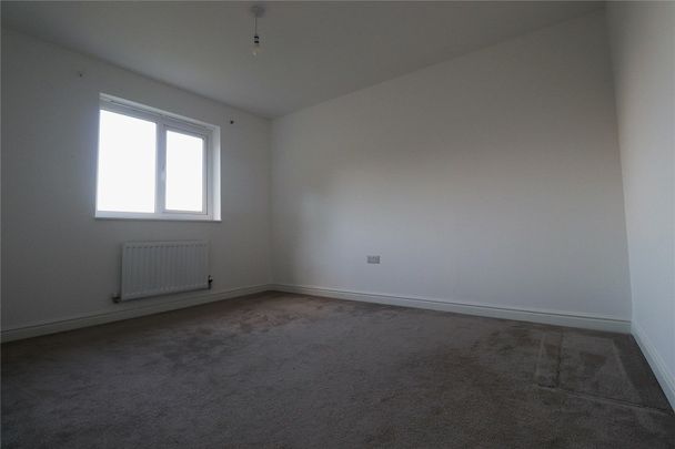 Christable Road, Ebbsfleet, Kent, DA10 1FF - Photo 1