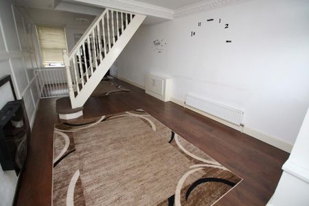 2 bedroom terraced house to rent - Photo 4