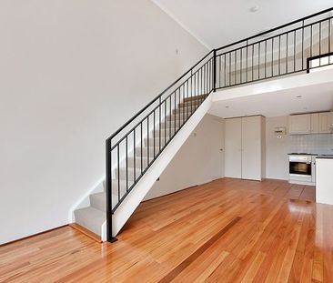 Funky Loft Apartment - Photo 2