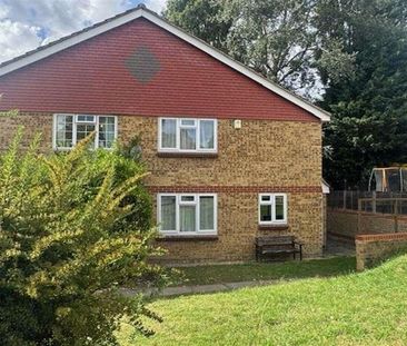 Waterloo Rise, Reading, RG2 - Photo 5