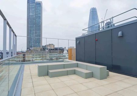 Bronze 2 Bed Apt Plus - Photo 2