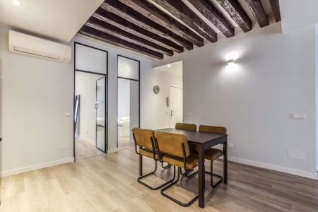 Calle de Silva, Madrid, Community of Madrid 28004 - Photo 5