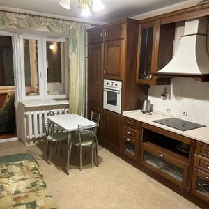 Garsoniera de inchiriat in zona Piata Romana - Fotografie 2