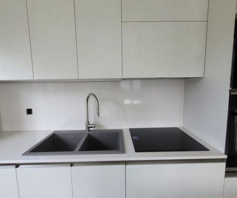 Ampio E Soleggiato Appartamento Di 4.5 Locali In Una Villa - Photo 1