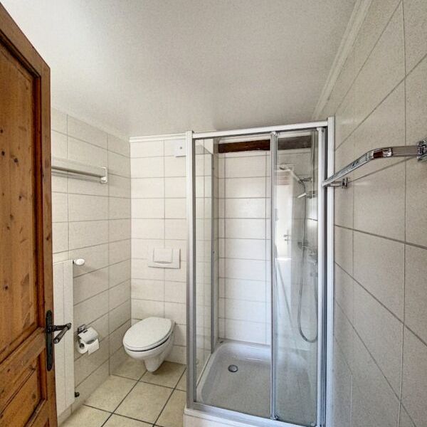 Spacieux studio au 2ème étage - Photo 1