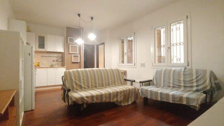 Via San Vitale, Bologna, Emilia-Romagna 40126 - Photo 5