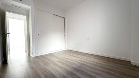 3 bedroom luxury Apartment for rent in Nueva Andalucia, Spain - Photo 4