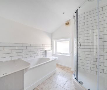 4 bedroom terraced house to rent - Photo 6