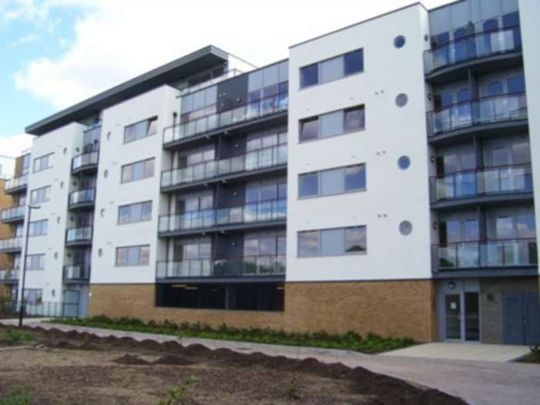 £1,325 pcm - Available 28/06/2025 - Unfurnished - Photo 1