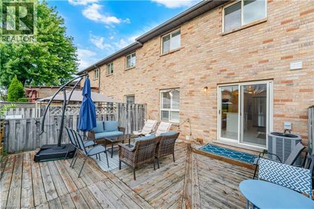 842 UPPER KENILWORTH Avenue, Hamilton, Ontario, L8T5A6 - Photo 3