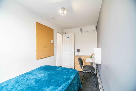 28 Siward Street - Photo 5