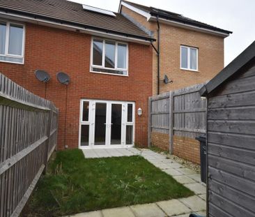 2 bedroom terraced house to rent - Photo 1