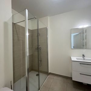 Location Appartement 1 pièce 29m² - Photo 3