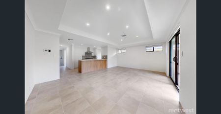 Modern Living at Its Best – 4x2 in Prime Location - Photo 3