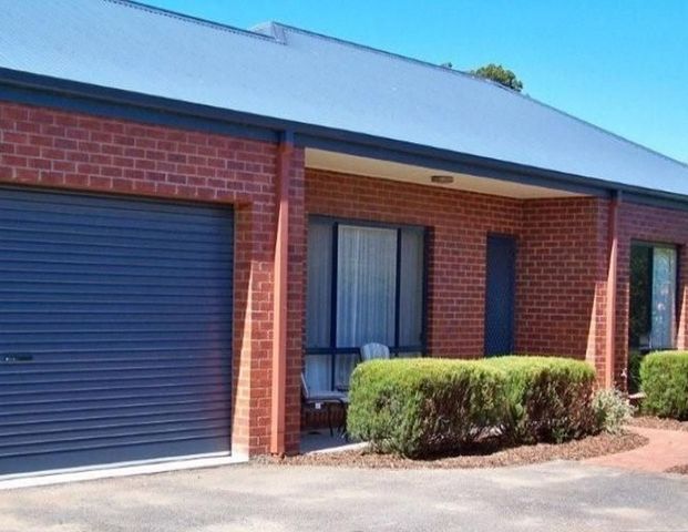 COMFORT CONVENIENCE AND QUIET LIVING - Photo 1