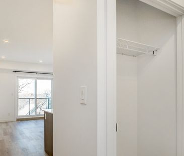 Oxford: Black Accents – 710 Westminster, Winnipeg, MB - Photo 4